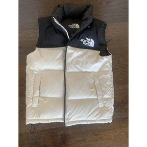 NWOT The North Face 1996 Retro Nuptse Vest